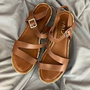 Brown platform sandal